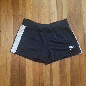 Nike Men's Activewear Shorts Black Size M 8-10